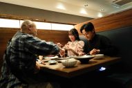 桜井日奈子＆日穏（STARGLOW・KANON）主演映画『死神バーバー』よりオフショット13点＆メイキング映像公開 - 画像一覧（4/14）
