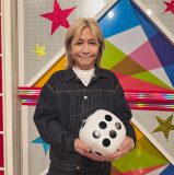 小室哲哉『笑ってコラえて！』バラエティ番組初登場！「小室さんって50円気にするんですね！」（西村/コットン）