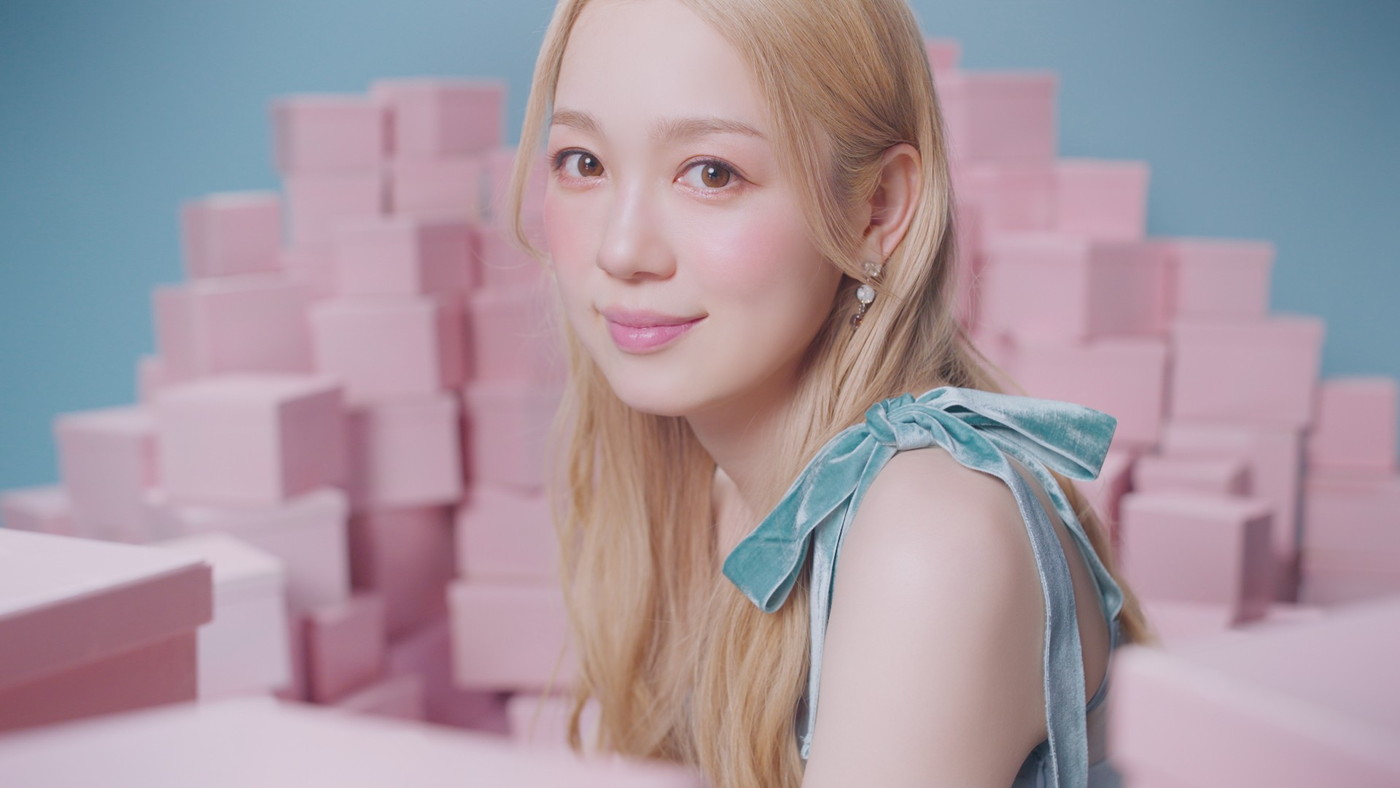 西野カナがひとつの画面に最大で25人登場！新曲「Power of Love」MVの