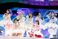 【ライブレポート】FRUITS ZIPPER、初の全国アリーナツアーを完走！最新シングルの発売初日ハーフミリオン達成をファンに報告