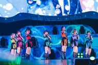 【ライブレポート】FRUITS ZIPPER、初の全国アリーナツアーを完走！最新シングルの発売初日ハーフミリオン達成をファンに報告 - 画像一覧（2/11）