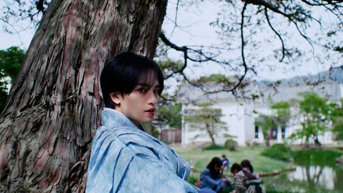 和装姿の中島健人が鬼ごっこ！アニメ『逃げ上手の若君』OPテーマ「鬼事」のMV公開