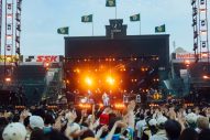 【ライブレポート】あいみょん、甲子園での10周年凱旋ライブが大盛況！「改めまして、兵庫県西宮市出身、シンガーソングライター・あいみょんです！」 - 画像一覧（2/22）