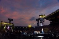 【ライブレポート】あいみょん、甲子園での10周年凱旋ライブが大盛況！「改めまして、兵庫県西宮市出身、シンガーソングライター・あいみょんです！」 - 画像一覧（5/22）