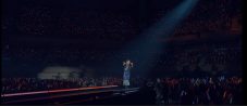 郷ひろみ、伝説の70歳記念武道館公演から「お嫁サンバ」ライブ映像公開 - 画像一覧（2/5）