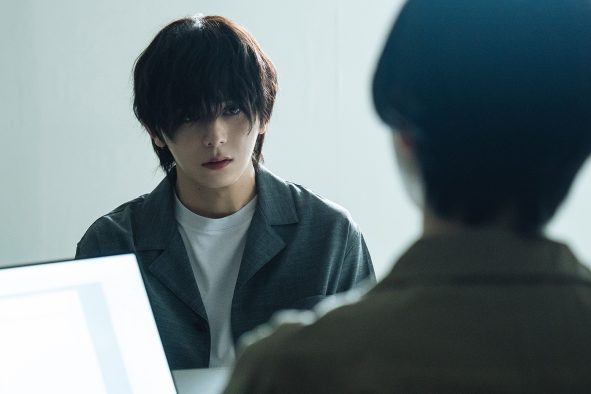 山田涼介主演ドラマ『一次元の挿し木』が第4話の追加場面写真を解禁！悠（山田）の前に現れた謎の男の正体とは