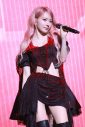 【ライブレポート】LE SSERAFIM、Kアリーナ横浜ライブ3デイズが大盛況で終了！「今日もとても幸せでした」（SAKURA） - 画像一覧（6/9）