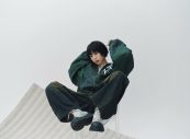 【ライブレポート】汐れいら、約3年ぶりとなるフリーストリートライブを新宿・歌舞伎町で開催 - 画像一覧（8/8）