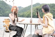 HANA JISOO＆YURI、マクドナルドのCMに初登場！「楽しい撮影でした」（YURI）「おいしい飲み物をたくさん飲めてうれしかった」（JISOO） - 画像一覧（14/22）