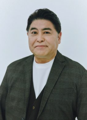 ＜永遠の46才“港カヲル”＞こと皆川猿時、まさかのNHK夜ドラで初主演決定！「俺でいいのかい？」