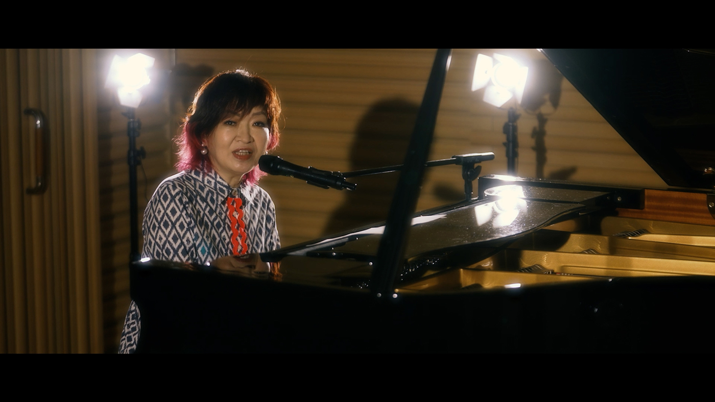 清水ミチコが矢野顕子になりきって歌唱！「YOU ARE SPECIAL TO ME」のパフォーマンス映像公開