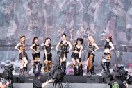 【ライブレポート】ME:I、初出演の『LuckyFes’26』で新曲「FLUTE」をパワフルに披露 - 画像一覧（1/4）