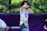 【ライブレポート】DXTEEN、『LuckyFes’26』出演！爽やかさから圧巻のパフォーマンスまで全7曲で魅せた夏ステージ - 画像一覧（8/49）