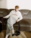 BTS・V、ウェアブランドChampionとのグローバルパートナーシップを発表！9枚のビジュアル公開 - 画像一覧（7/9）
