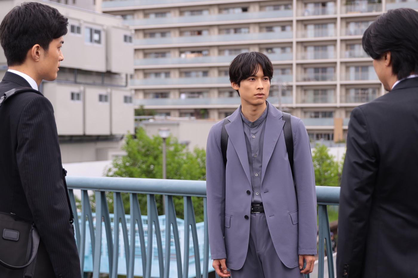 殺人事件の犯人はまさかの刑事！松村北斗演じる主人公・爽太にかつてない危険が迫る…【『告白－25年目の秘密－』】　