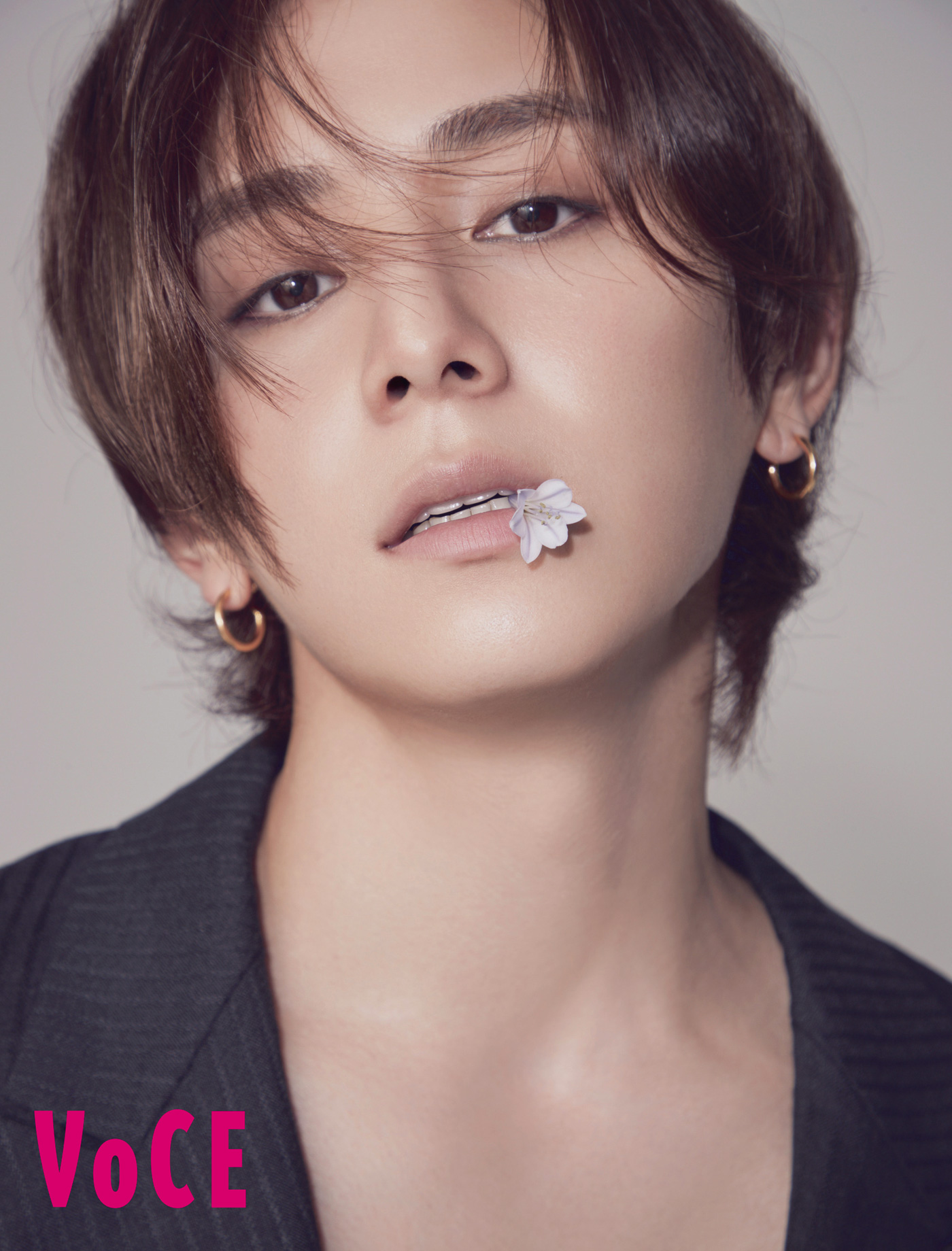 山田涼介『VOCE』連載で、美肌の秘訣を語る「オーガニックの冷凍食品をストックしています」