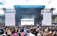 【ライブレポート】BABYMONSTER、3度目のサマソニで圧巻のパフォーマンス！「皆さん、私たちのことちょっと好きになりましたか～？」 - 画像一覧（2/12）