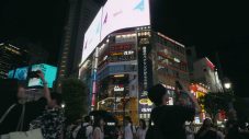 あらたな坂道グループ「青葉坂46」誕生！渋谷スクランブル交差点ビジョン13面ジャック生配信映像公開 - 画像一覧（16/25）