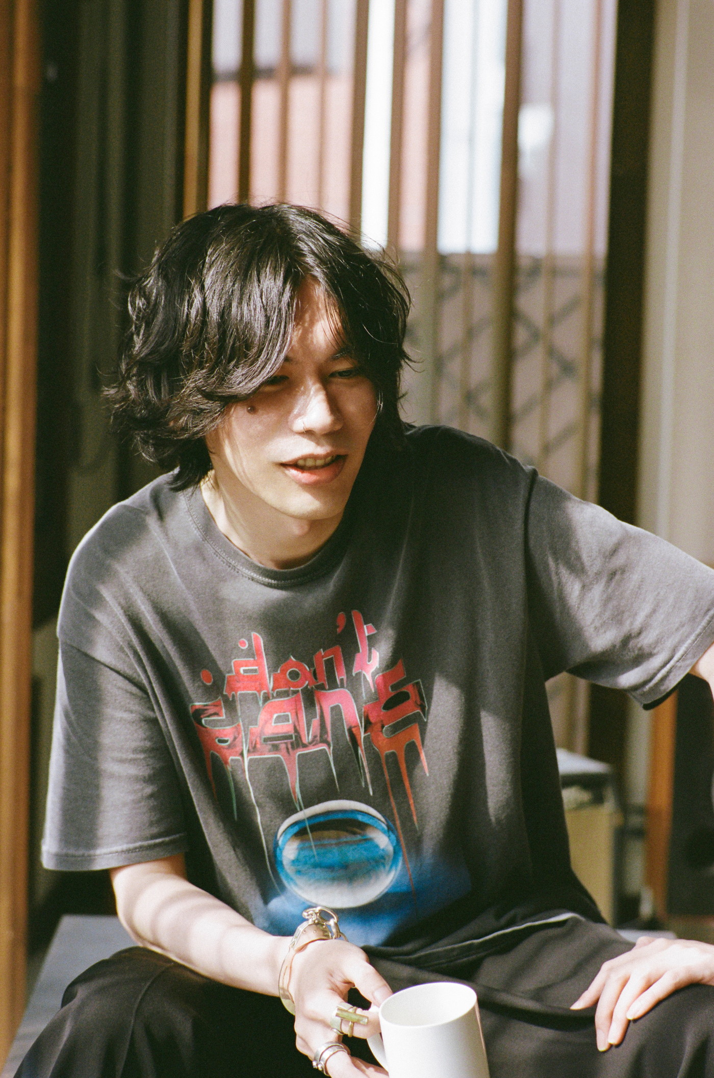 米津玄師、実写映画『ルックバック』に友情演奏で参加決定！シャークキック・ギターとしてギターの音色を響かせる