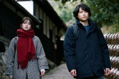 松村北斗×今田美桜W主演映画『白鳥とコウモリ』“禁断”のバディが誕生する瞬間を収めた本編映像＆あらたな場面写真解禁