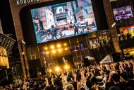【ライブレポート】新宿・歌舞伎町が白熱！『ブンブンサテライツ “川島道行生誕祭” 新宿歌舞伎町野外フリーライブ』が大盛況で幕 - 画像一覧（5/11）