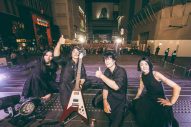【ライブレポート】新宿・歌舞伎町が白熱！『ブンブンサテライツ “川島道行生誕祭” 新宿歌舞伎町野外フリーライブ』が大盛況で幕 - 画像一覧（11/11）