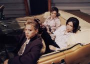 Number_i3人の自然な表情や距離感、ふとした瞬間の笑顔まで！『ヌメロ・トウキョウ』で全20ページ特集 - 画像一覧（7/8）