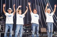 TUBE40周年ドキュメンタリー映画より「大切な俺たちと、ファンのみんなとの曲」にまつわる特別映像解禁 - 画像一覧（1/2）