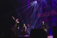 【ライブレポート】伊藤蘭と趣里が母娘共演！ツアー全公演中、唯一紙テープ応援がOKとなった東京公演の模様がWOWOWにて独占放送・配信 - 画像一覧（2/5）
