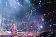 【ライブレポート】伊藤蘭と趣里が母娘共演！ツアー全公演中、唯一紙テープ応援がOKとなった東京公演の模様がWOWOWにて独占放送・配信 - 画像一覧（3/5）