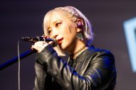 【ライブレポート】ReoNa、デビュー8周年当日に『animate Theater LIVE 2026 ～summer～』で最新曲「Amore」をアコースティック編成で初披露 - 画像一覧（3/14）