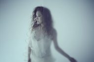 JUJU、ドラマ『ファーストクライ』主題歌「夏蝉」をリリース！Short Movie『夏蝉 -想いをめぐる光-』も公開 - 画像一覧（6/7）