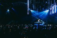 【ライブレポート】YOSHIKIディナーショーにMIYAVI、清春、竹中雄大、PATA集結！涙で感謝する場面も - 画像一覧（9/25）