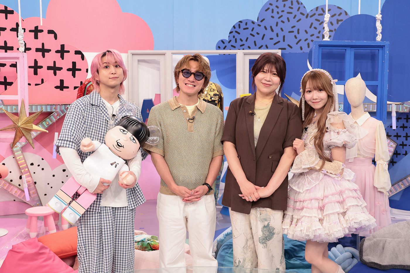 佐久間大介×安田章大がステージ衣装を深堀り！「ケンティーという宝石がより輝いてますね」と佐久間がうなった衣装とは