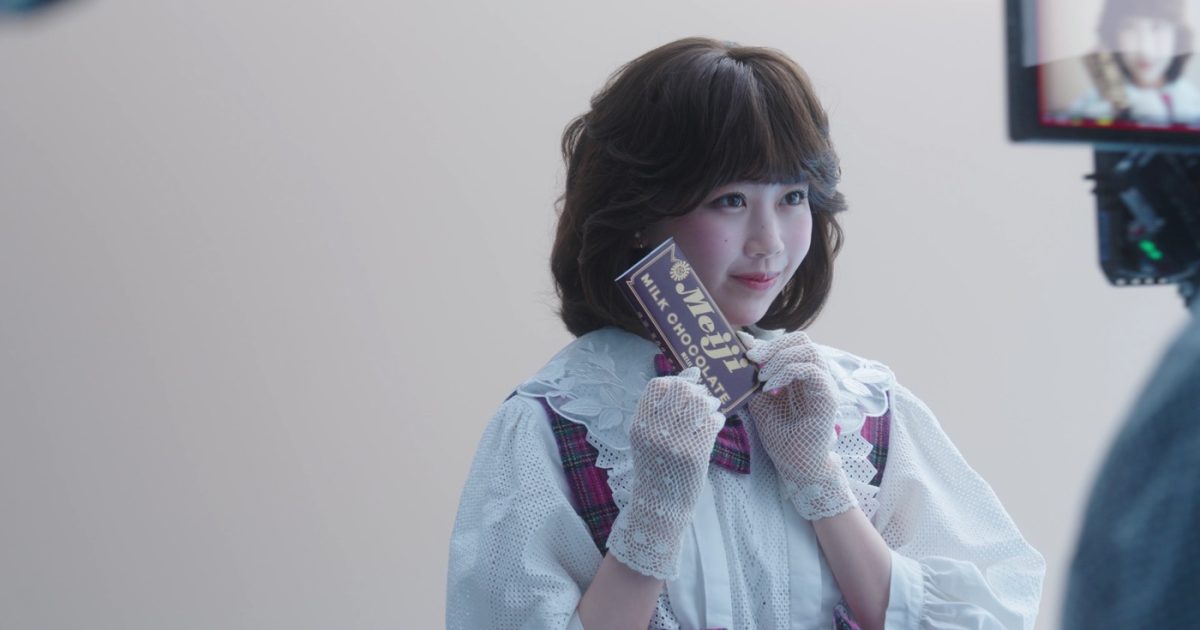 中森明菜、森高千里、FRUITS ZIPPERら12組のアーティストの歌声が