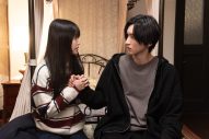 奏多（道枝駿佑）と春菜（久保史緒里）が急接近!? 『M.I.S.S.I.O.N. 歌劇な潜入捜査官』より期待高まる新場面写真一挙解禁 - 画像一覧（1/7）