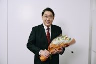 松村北斗×今田美桜W主演映画『白鳥とコウモリ』晴れやかな表情が収められたクランクアップ写真解禁 - 画像一覧（4/7）