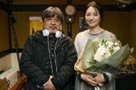 松村北斗×今田美桜W主演映画『白鳥とコウモリ』晴れやかな表情が収められたクランクアップ写真解禁 - 画像一覧（5/7）