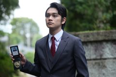 北村匠海が「離婚」のひと言で豹変！逃げ場のない車内で奈緒を容赦なく追い詰める、映画『シャドウワーク』緊迫の本編映像解禁