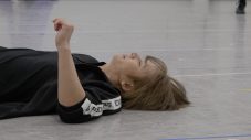 堂本光一作・構成・演出・主演ミュージカル『Endless SHOCK』初ドキュメンタリーより、第1・2話のあらすじ＆場面写真解禁 - 画像一覧（2/4）