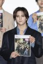 【レポート】MAZZEL初写真集発売の囲み会見で充実の表情！「夏の最高のひと時が蘇る一冊」（NAOYA） - 画像一覧（4/9）
