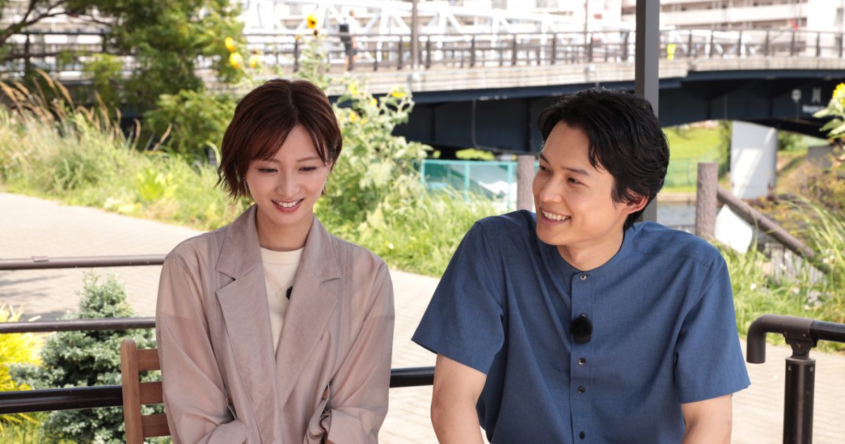 爽太（松村北斗）＆麻里子（岡崎紗絵）が『告白－25年目の秘密－』Hulu