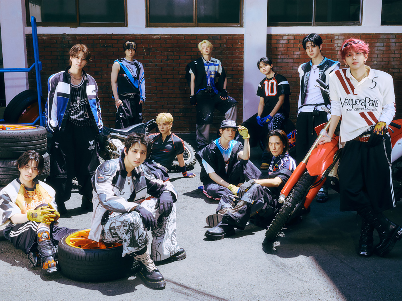 INI「ANTHEM (You Know What To Do)」、M!LK『LOVE ENG!NE』がオリコン週間合算ランキングで首位獲得