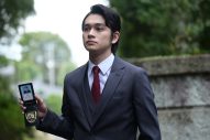 5人の女たちが北村匠海に死に物狂いで飛びかかる！映画『シャドウワーク』倒されても、ひるんでも、猛然と食らいつく、壮絶な乱闘シーン公開 - 画像一覧（8/11）