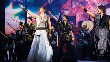 堂本光一作・構成・演出・主演ミュージカル『Endless SHOCK』堂本の力強い眼差し、カンパニーの躍動を捉えた場面写真が解禁 - 画像一覧（3/4）