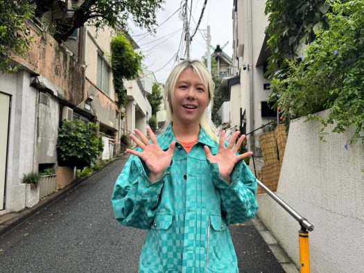 Mrs. GREEN APPLE藤澤涼架『全力坂』で氷川坂を疾走！「スカッと気持ちよくなれました」