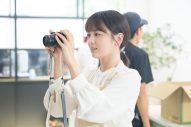 伊原六花×七五三掛龍也出演ドラマ『小麦とバターと復讐と』笑顔満載のオフショット到着！「あっという間に時間が過ぎていきます」 - 画像一覧（1/5）