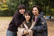 Netflix『ダウンタイム』松岡茉優＆仲里依紗が撮影の舞台裏を徹底案内！超話題の“研ナオコ特殊メイク”にも迫る - 画像一覧（3/6）