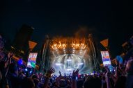 【ライブレポート】TUBE通算37回目となる夏恒例の横浜スタジアム公演が大盛況で終幕！サプライズゲストに松山千春降臨 - 画像一覧（2/9）
