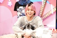 佐久間大介出演『サクサクヒムヒム』歌手「Ado」を深掘り！本人が登場し、両親のサポートがあったからこそ歌を続けられたと語る場面も - 画像一覧（1/3）